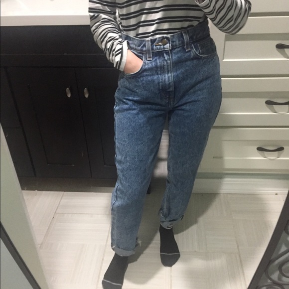 SOLD American Apparel mom jeans - Picture 3 of 6